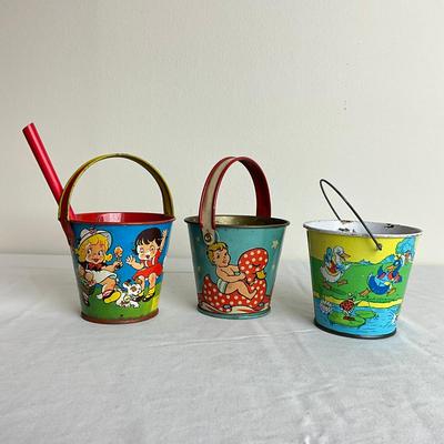 D933 Three Small Candy Stand Pails