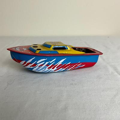 D942 Johnson Toy USA Tin/Metal Windup Toy