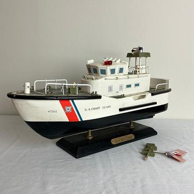 D951 USCG 47 Motor Life Boat