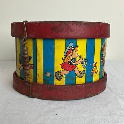 D952 Tin Toy Drums By Ohio Art And J. Chein