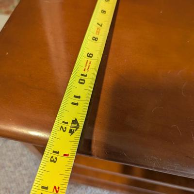 Wooden Maple Bookshelf (D)