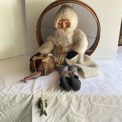 G1037 Vintage Old World Santa with Sifter Wall Hanging