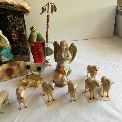 G1044 Vintage German Nativity Figurines with Crèche