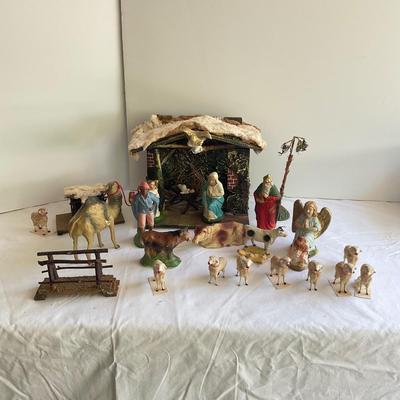 G1044 Vintage German Nativity Figurines with Crèche