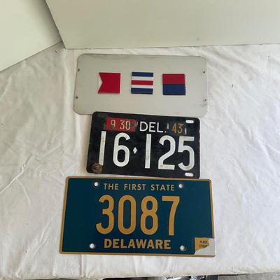 G1048 Lot of Vintage DE License Plates Tag from 1943