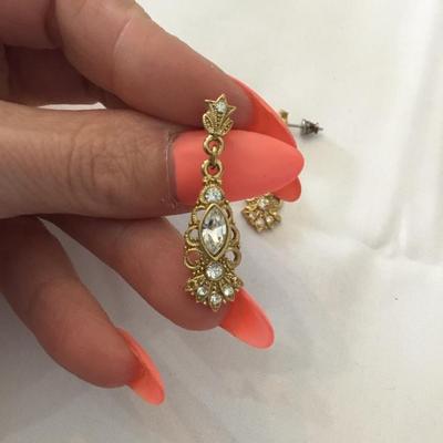 1928 Gold tone filigree crystal elegant vintage earrings