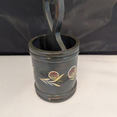 Antique Primitive Bucket (DR)