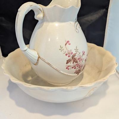 Vintage Ironstone Floral Pitcher & Basin (DR)