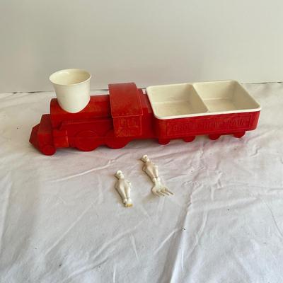 G1067 Vintage 1950’s CHOW CHOW Train Feeding Dish