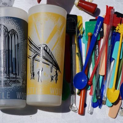 GROUP VINTAGE LOT SHOT GLASSES, JOKE COASTERS, DAZY ICE CRUSHER/ SEATTLES WORLDS FAIR ICE TEA GLASS
