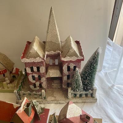 G1070 Lot of Vintage Paper Maché Houses