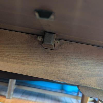 Pennsylvania House Drop Leaf Coffee Table (DR)