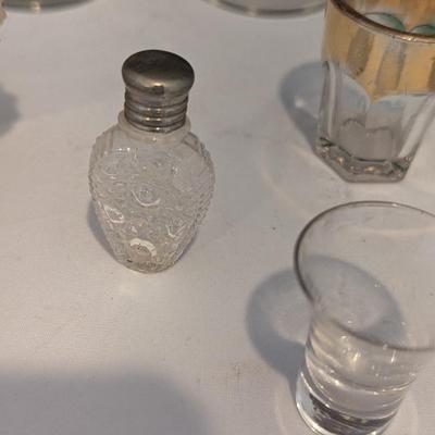 Vintage Stenciled Glassware With Gold Trim Set #17 (DR)
