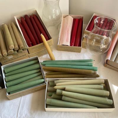 G1080 Large Lot of Williamsburg Handcrafted Candles