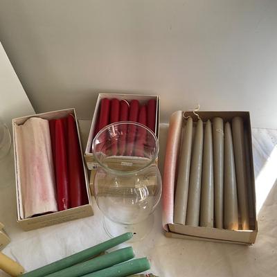 G1080 Large Lot of Williamsburg Handcrafted Candles