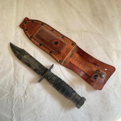 D1084 Vintage 1967 Camille’s Mini KA-BAR Knife with Sawttoth Back