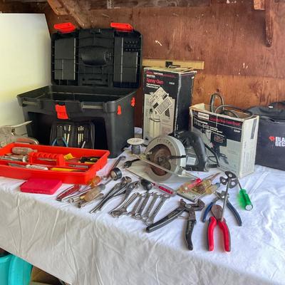 G1093 Large Lot of Black and Decker Tools and more