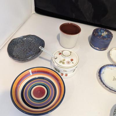Vintage Pottery & China Pieces #21 (DR)