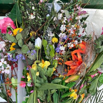 G1099 Large Selection of Silk Flowers