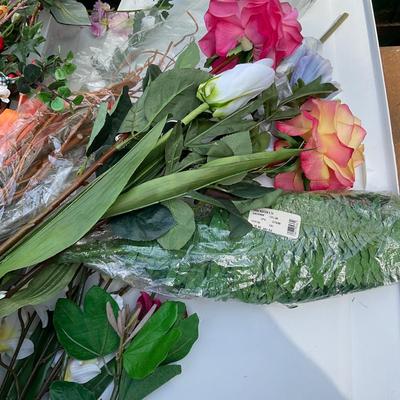 G1099 Large Selection of Silk Flowers