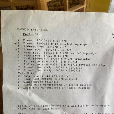G1102 Disassembled Doll House with Instructions