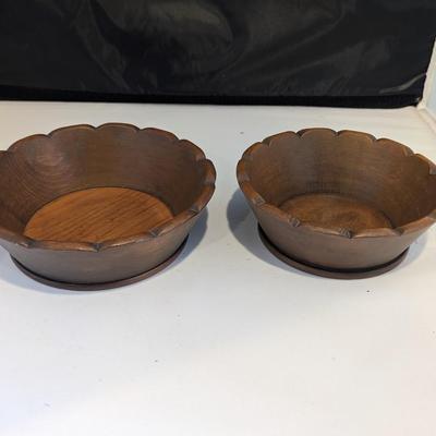 Scalloped Wood Bowls (DR)