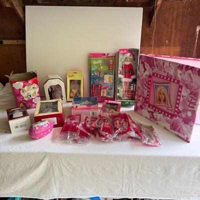 G1109 Large Lot of Barbie Collectibles