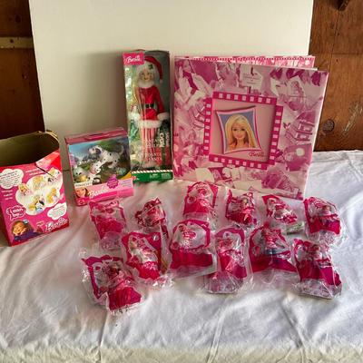 G1109 Large Lot of Barbie Collectibles