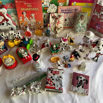 G1110 Large Lot of 101 Dalmatian Collectibles