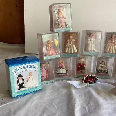 G1111 Lot of Miniature Madame Alexander Dolls