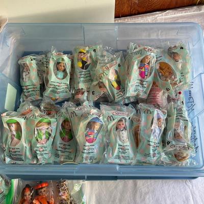 G1112 Large Lot of Miniature McDonald’s Madame Alexander Dolls