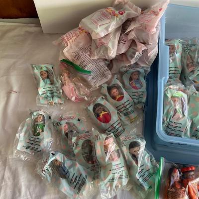 G1112 Large Lot of Miniature McDonald’s Madame Alexander Dolls