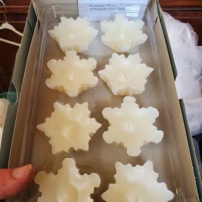 floating party lite candle take 50% off