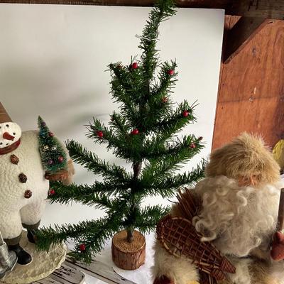 G1116 Vintage Old World Santa with Feather tree, Snowman and Sled
