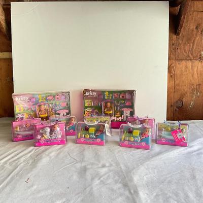 G1117 Lot of “Little Ones” & “Kristy Doll” Sets