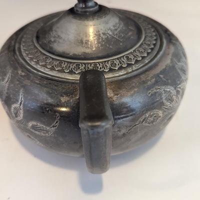 Vintage Meriden Company 1862 Sugar Bowl & Creamer Etched Designs (DR)