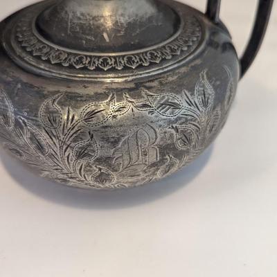 Vintage Meriden Company 1862 Sugar Bowl & Creamer Etched Designs (DR)