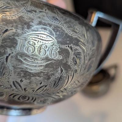 Vintage Meriden Company 1862 Sugar Bowl & Creamer Etched Designs (DR)