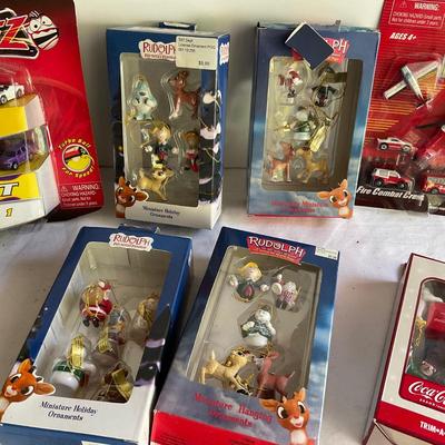G1120 Lot of Miniature Ornaments, Micro Cars, and more
