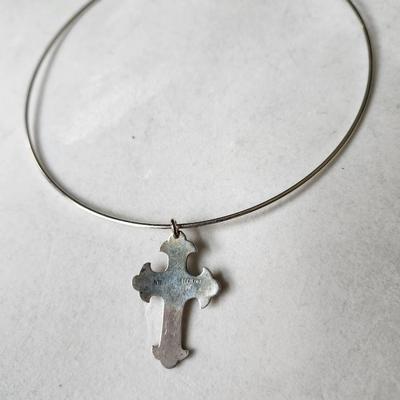 Cross Choker