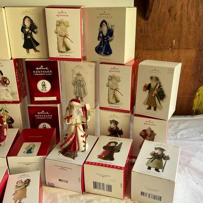 G1125 Large Lot of Old World Santa Hallmark Ornaments