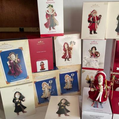 G1125 Large Lot of Old World Santa Hallmark Ornaments