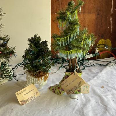 G1128 Lot of Small Ornametal Trees with Sterling Charms, Thomas Kinkade House