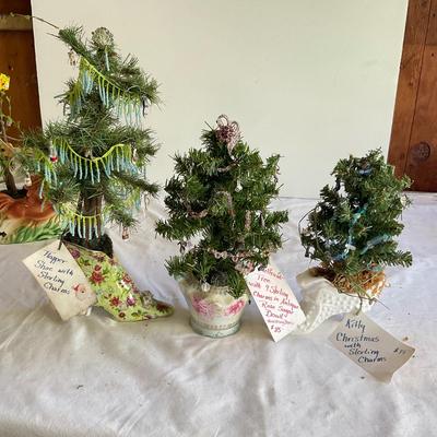 G1128 Lot of Small Ornametal Trees with Sterling Charms, Thomas Kinkade House
