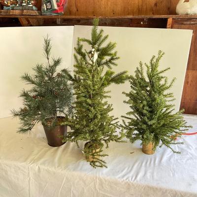 G1142 Lot of Four Artificial Potted Trees