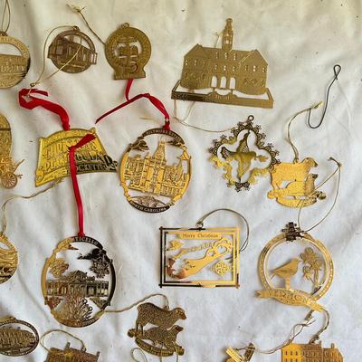 G1151 Vintage Gold Metal Christmas Ornaments