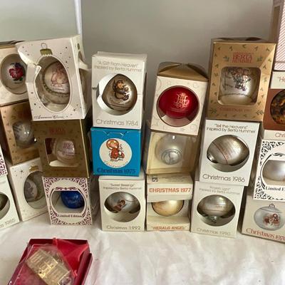 G1153 Large Lot of Vintage Berta Hummel & Schmid Christmas Balls and Gold House Ornaments