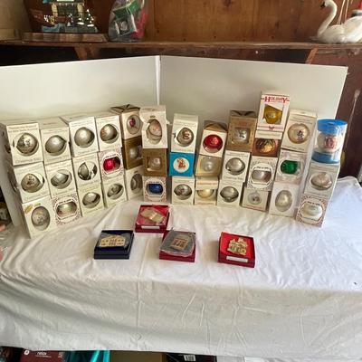 G1153 Large Lot of Vintage Berta Hummel & Schmid Christmas Balls and Gold House Ornaments