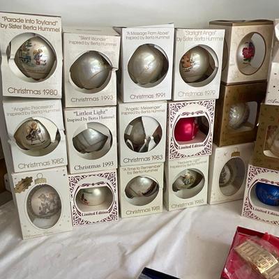 G1153 Large Lot of Vintage Berta Hummel & Schmid Christmas Balls and Gold House Ornaments