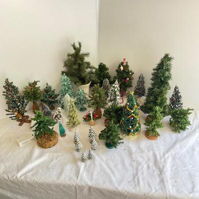 G1154 Lot of Miniature Small Bottle Brush and Artificial Trees